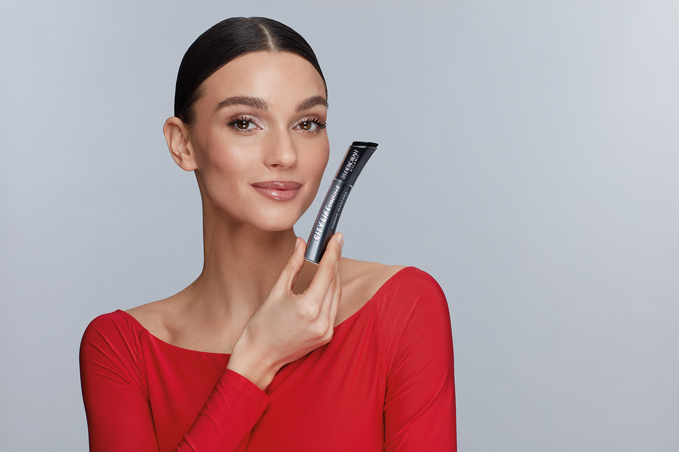 Deborah Milano presenta il Nuovo City Lift  Volume Tubing Mascara Volume&Lift